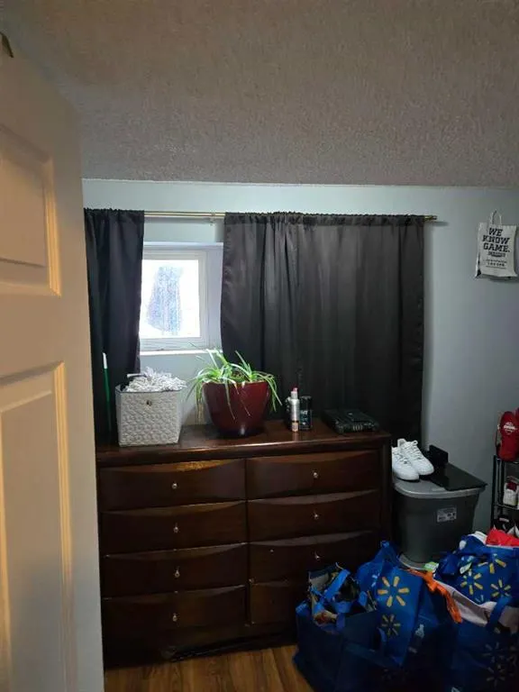 5112 Maryvale Drive NE