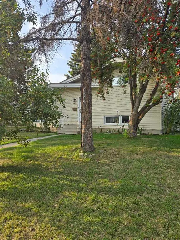 5112 Maryvale Drive NE