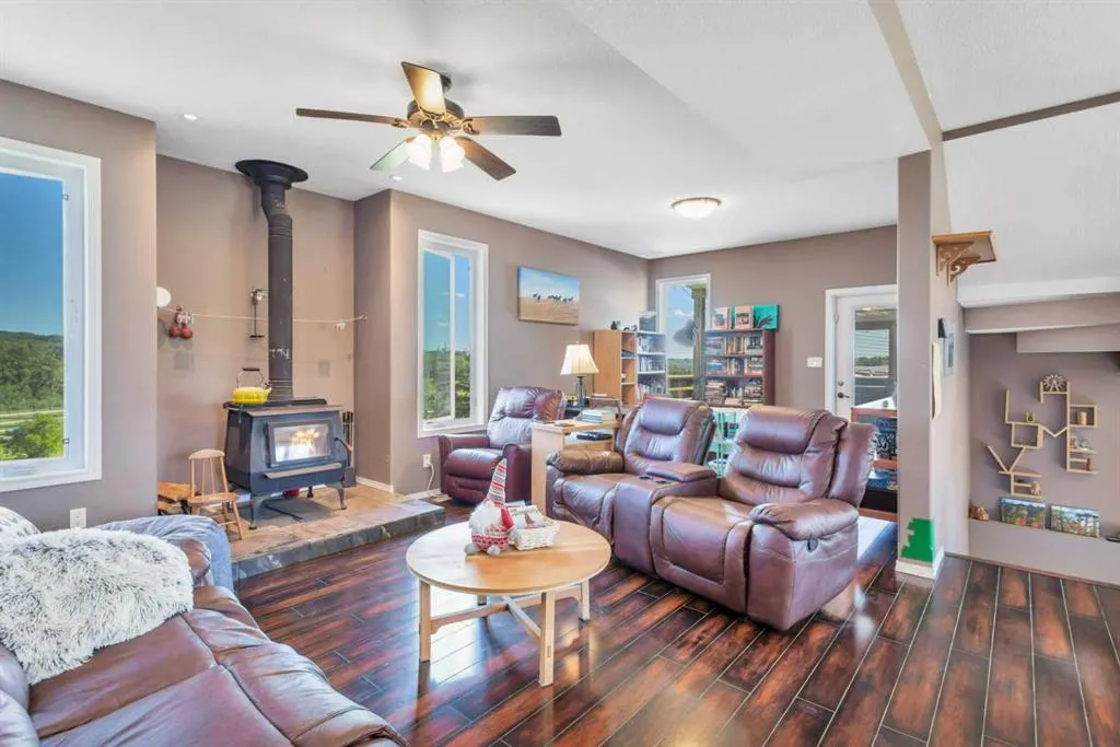 394073 Range Road 44