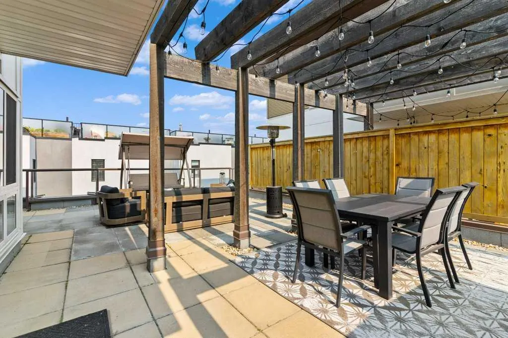 1000 Centre Avenue NE, #307