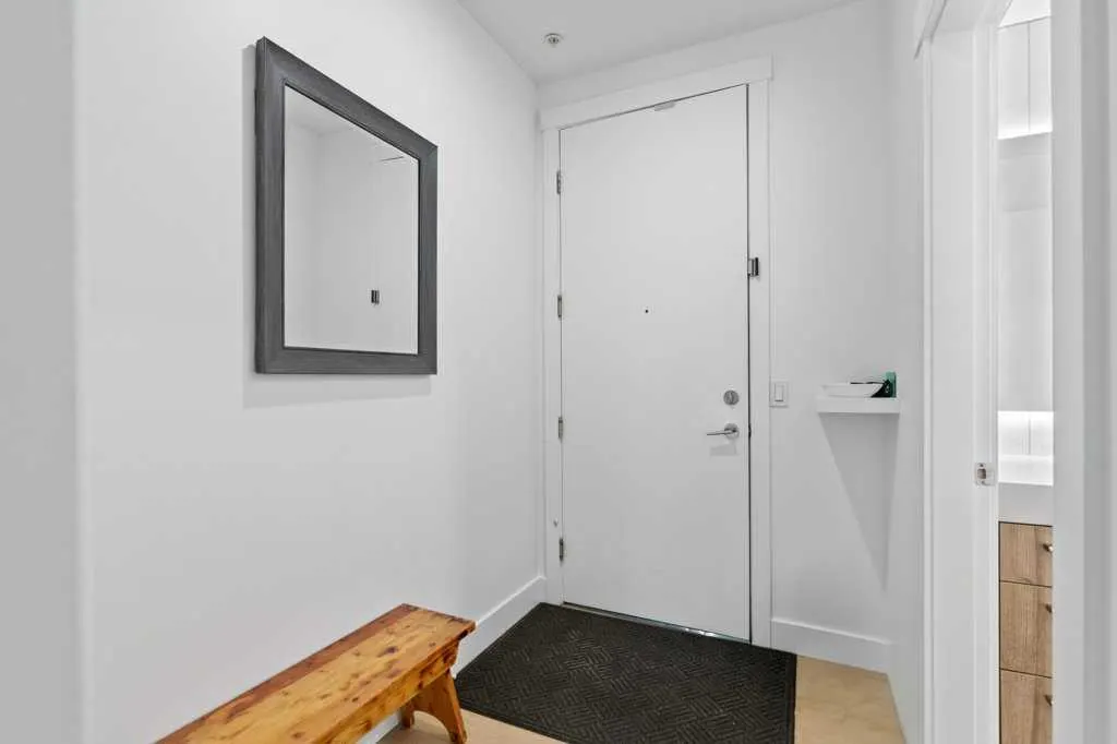 1000 Centre Avenue NE, #307