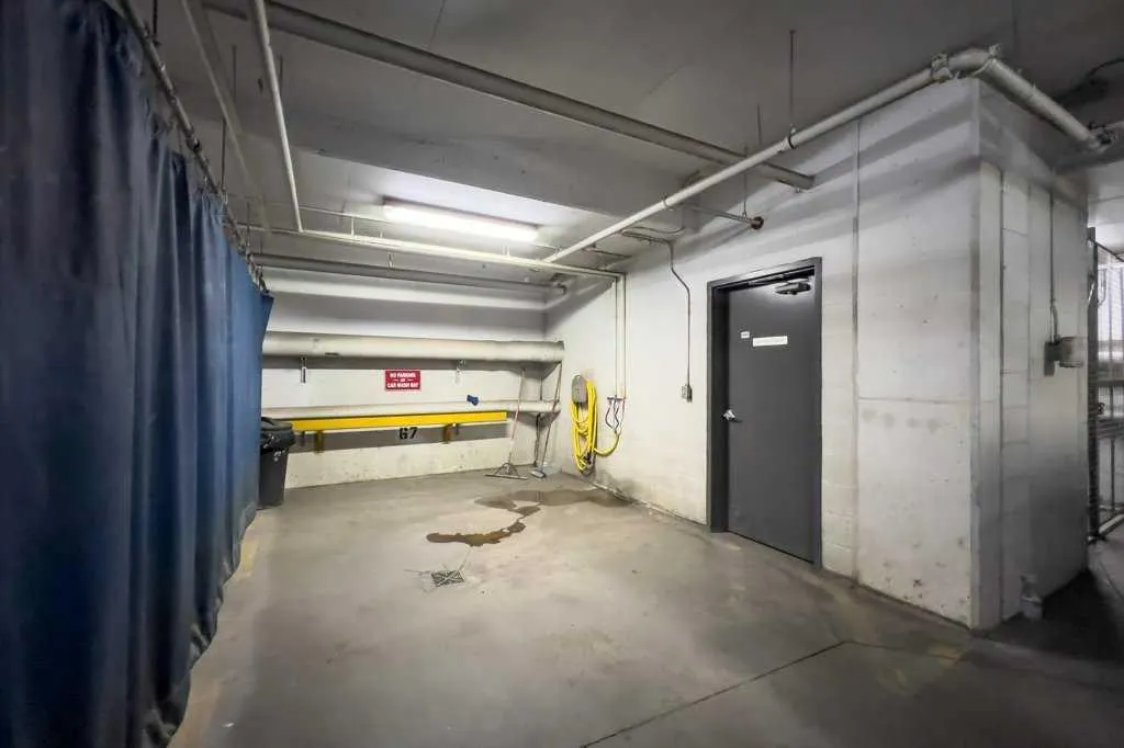 1000 Centre Avenue NE, #307