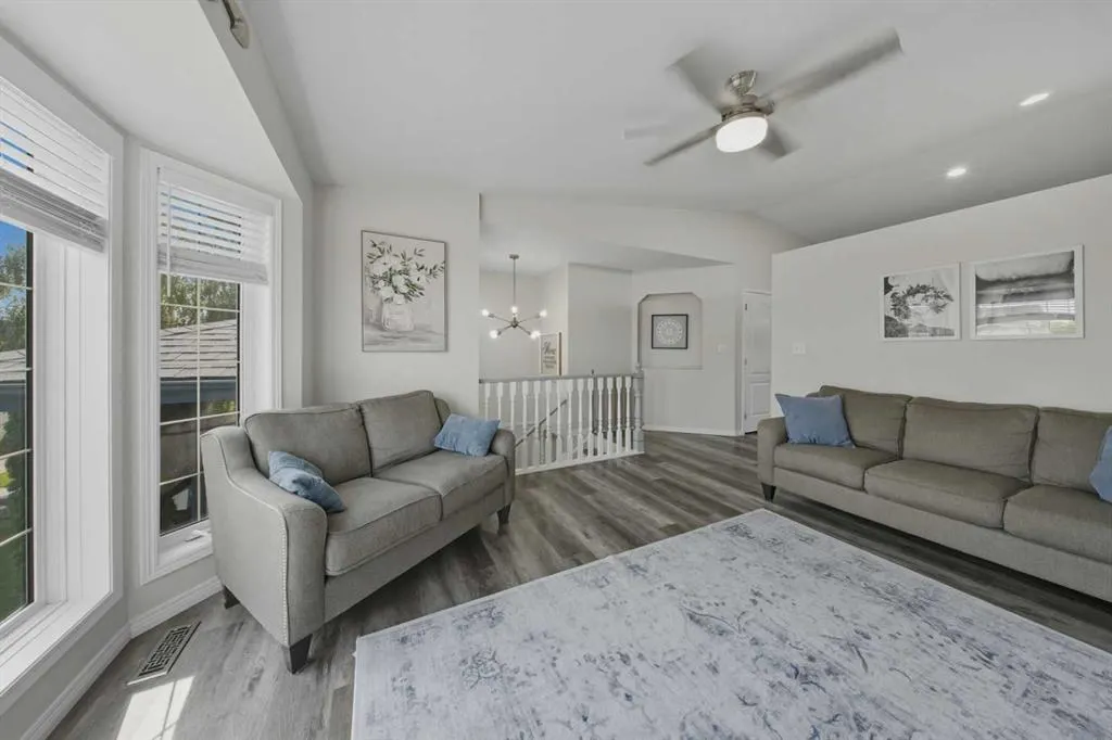 105 Darling Crescent