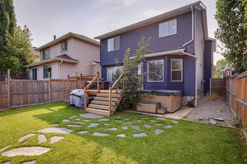 157 Chaparral Court SE