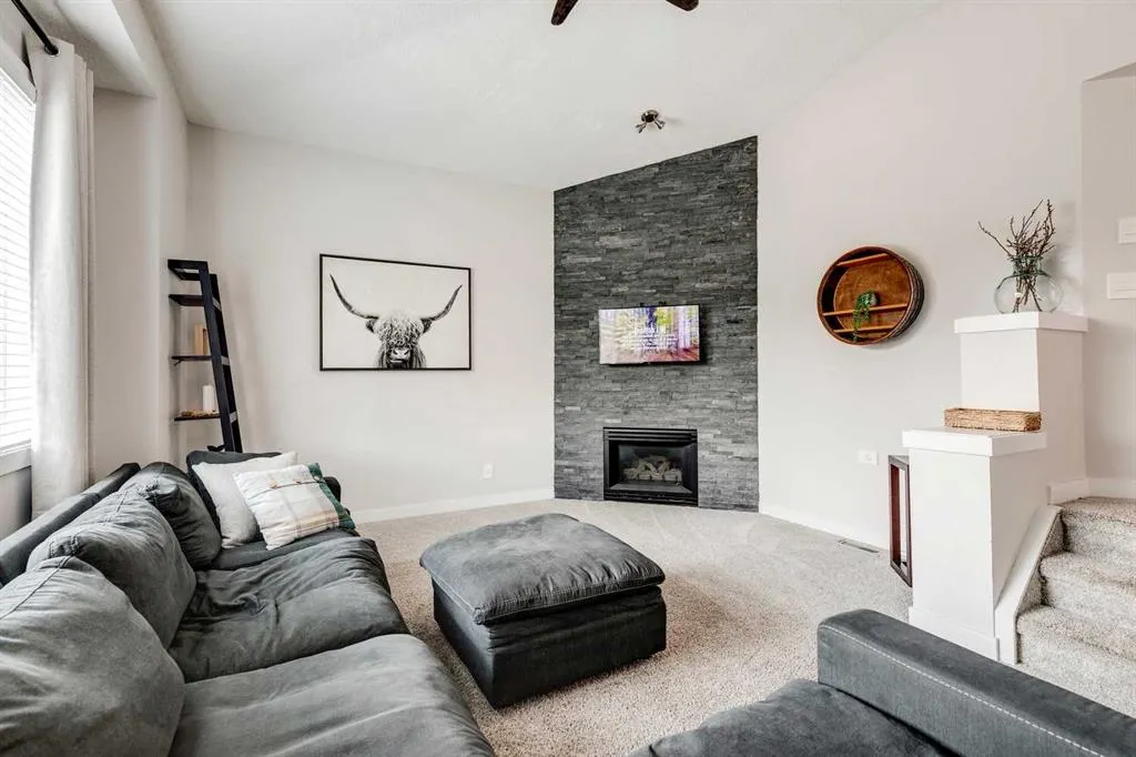157 Chaparral Court SE