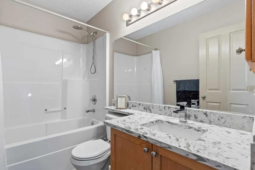 27 Tuscany Ridge Heights NW