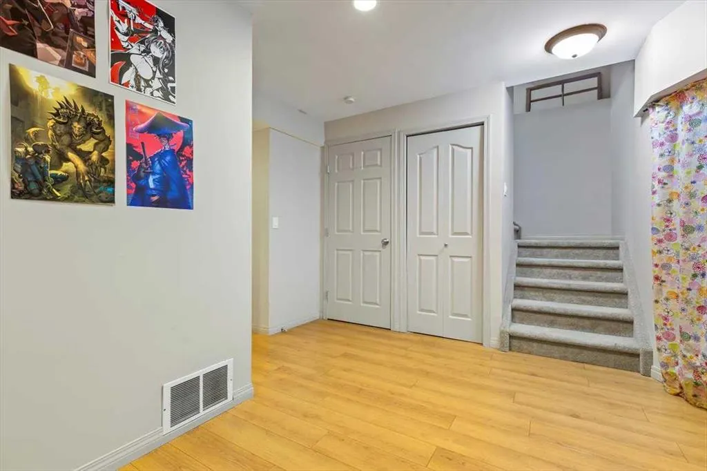 27 Tuscany Ridge Heights NW