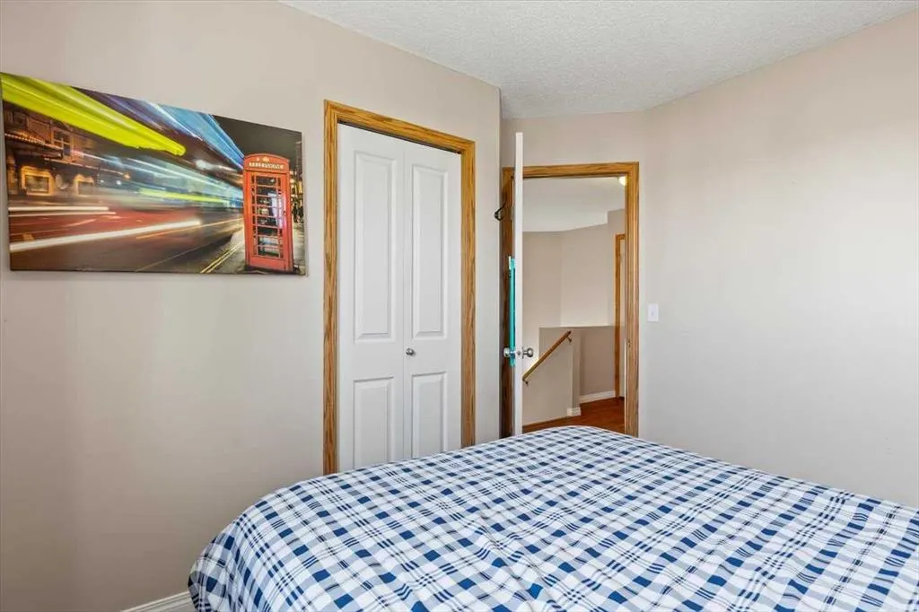 27 Tuscany Ridge Heights NW