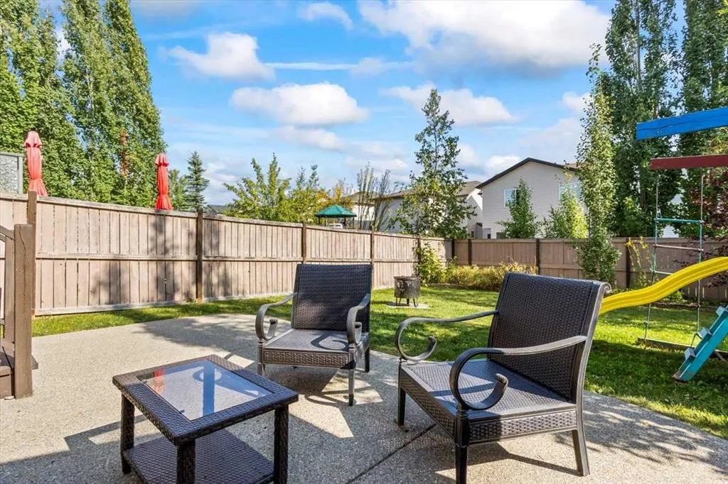 27 Tuscany Ridge Heights NW