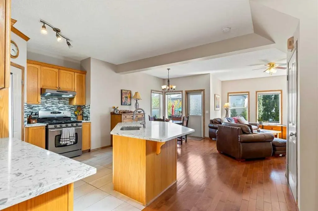 27 Tuscany Ridge Heights NW
