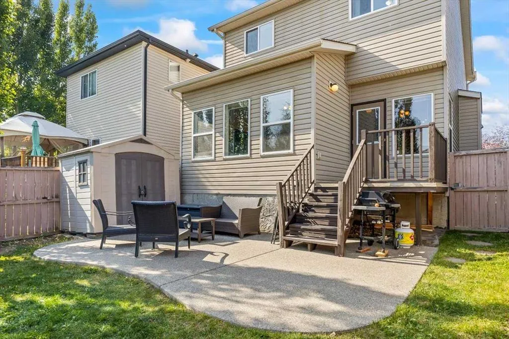 27 Tuscany Ridge Heights NW