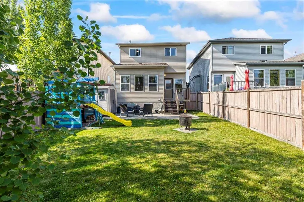 27 Tuscany Ridge Heights NW