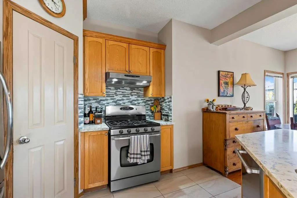 27 Tuscany Ridge Heights NW