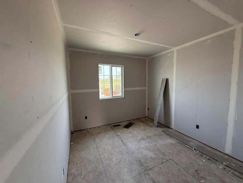 104 Lakewood Circle