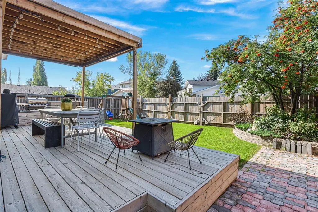 168 Riverside Way SE
