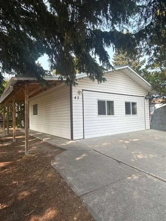 5211 55 Avenue, #43