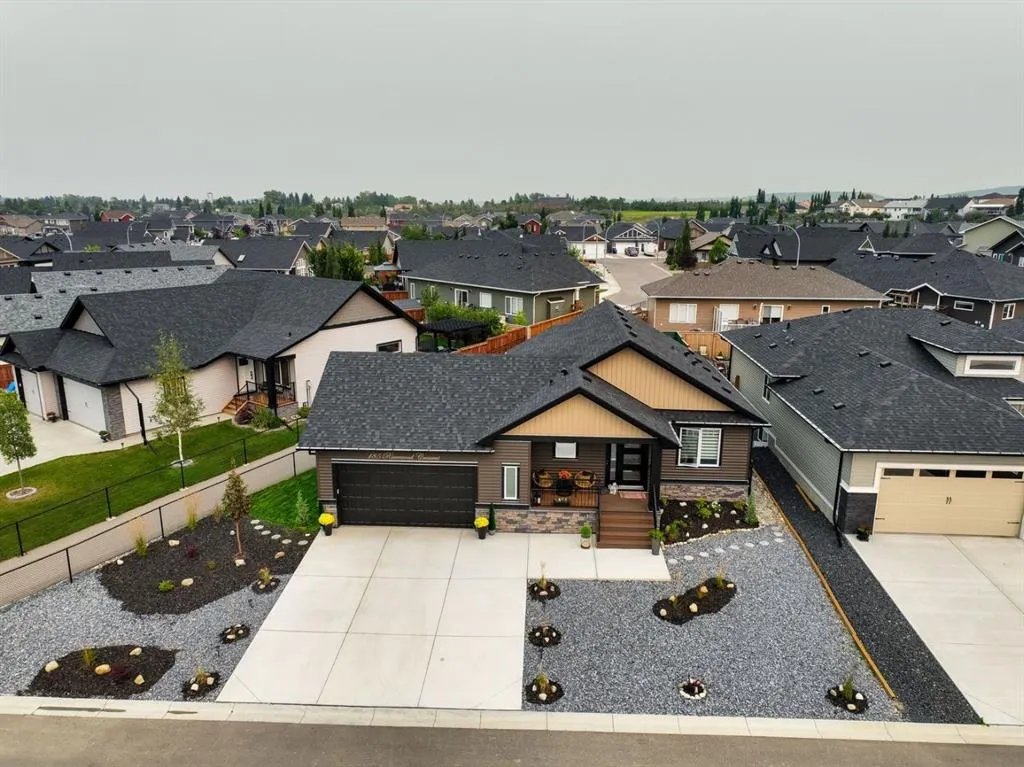 185 Riverwood Crescent