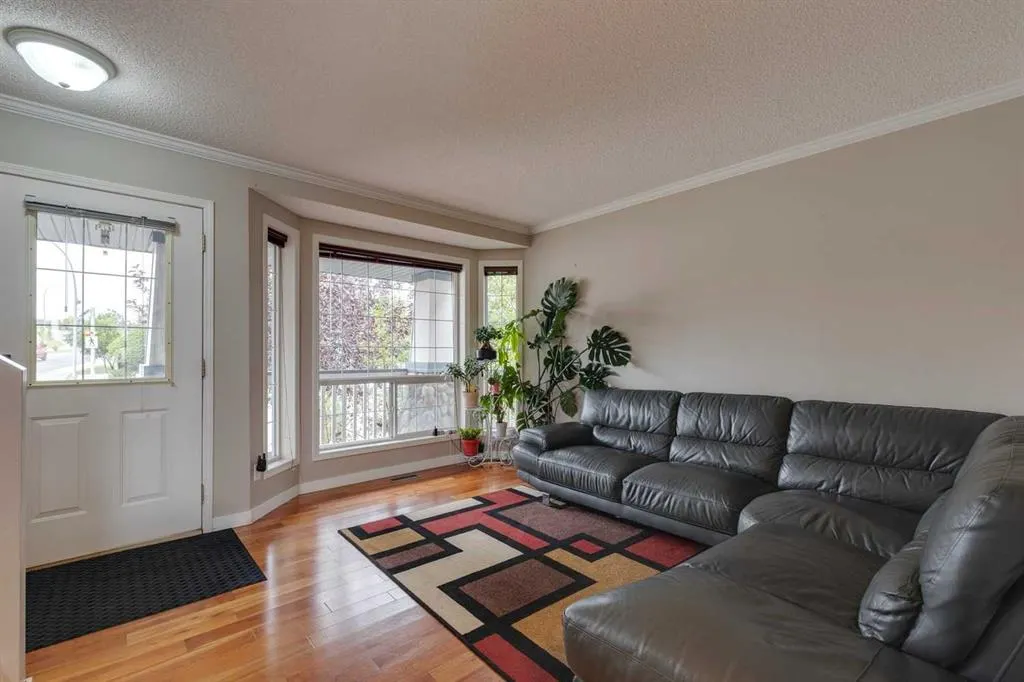 2 Hidden Hills Terrace NW