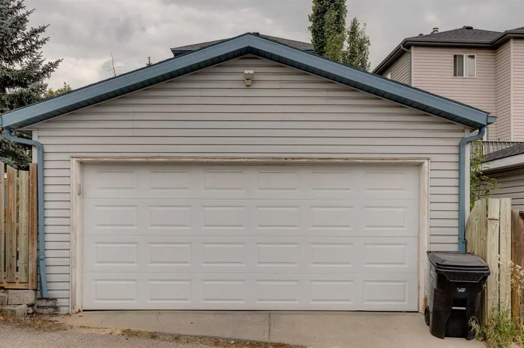 2 Hidden Hills Terrace NW