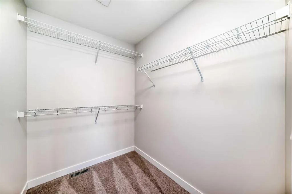 54 Homestead Common NE