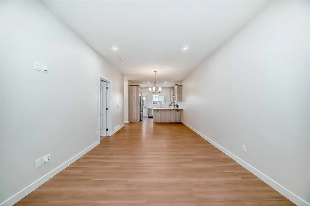 54 Homestead Common NE