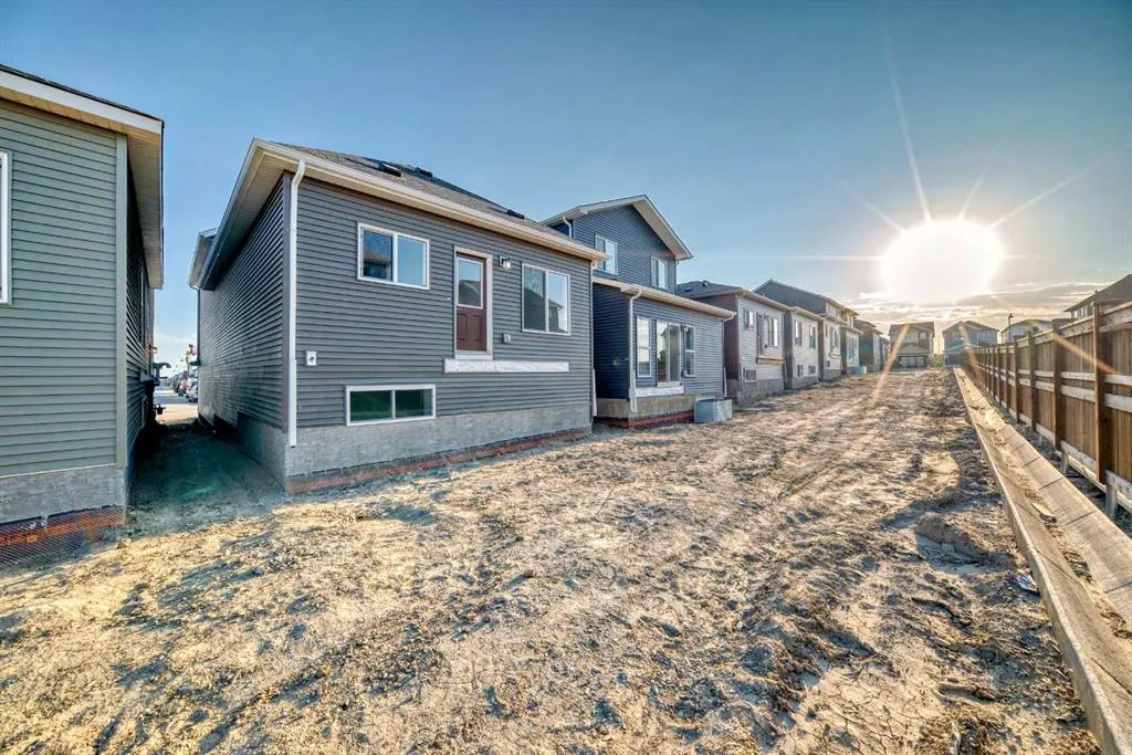 54 Homestead Common NE