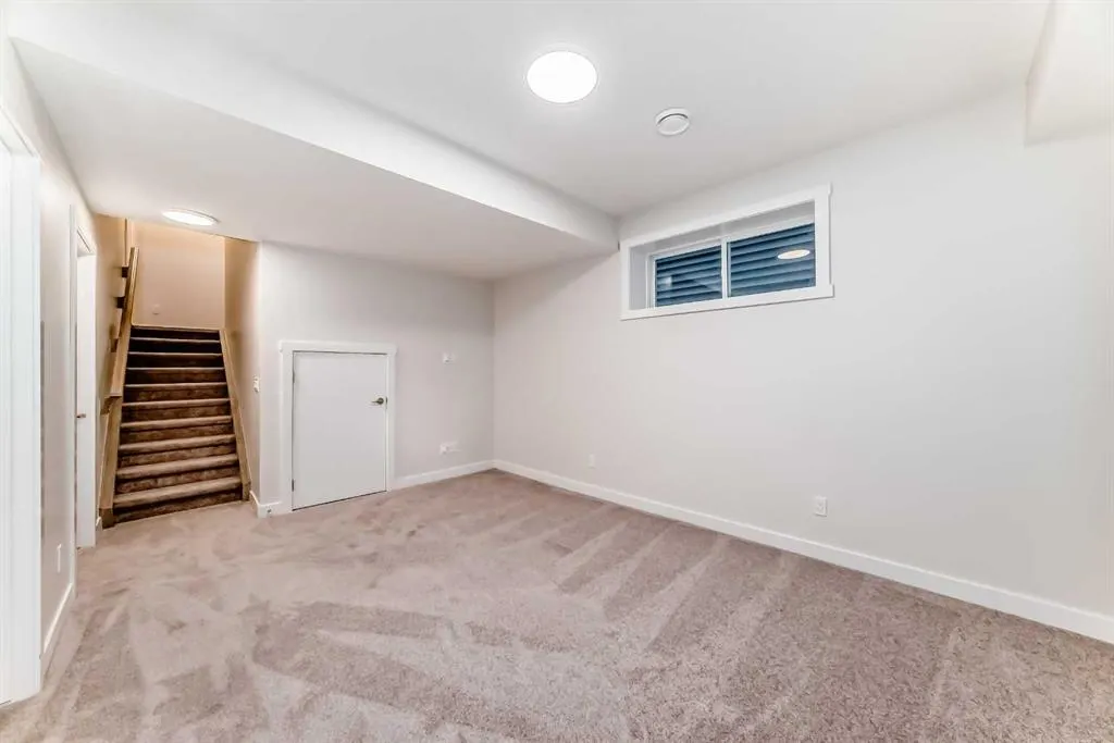 54 Homestead Common NE