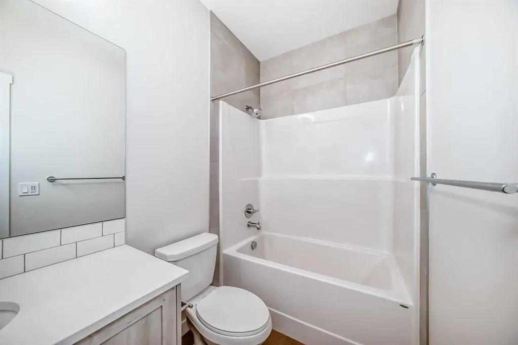 54 Homestead Common NE