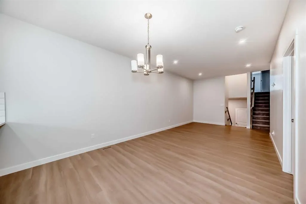 54 Homestead Common NE