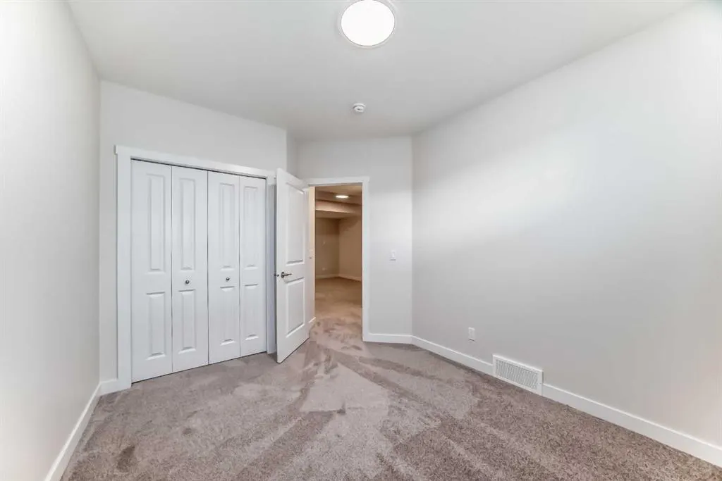 54 Homestead Common NE