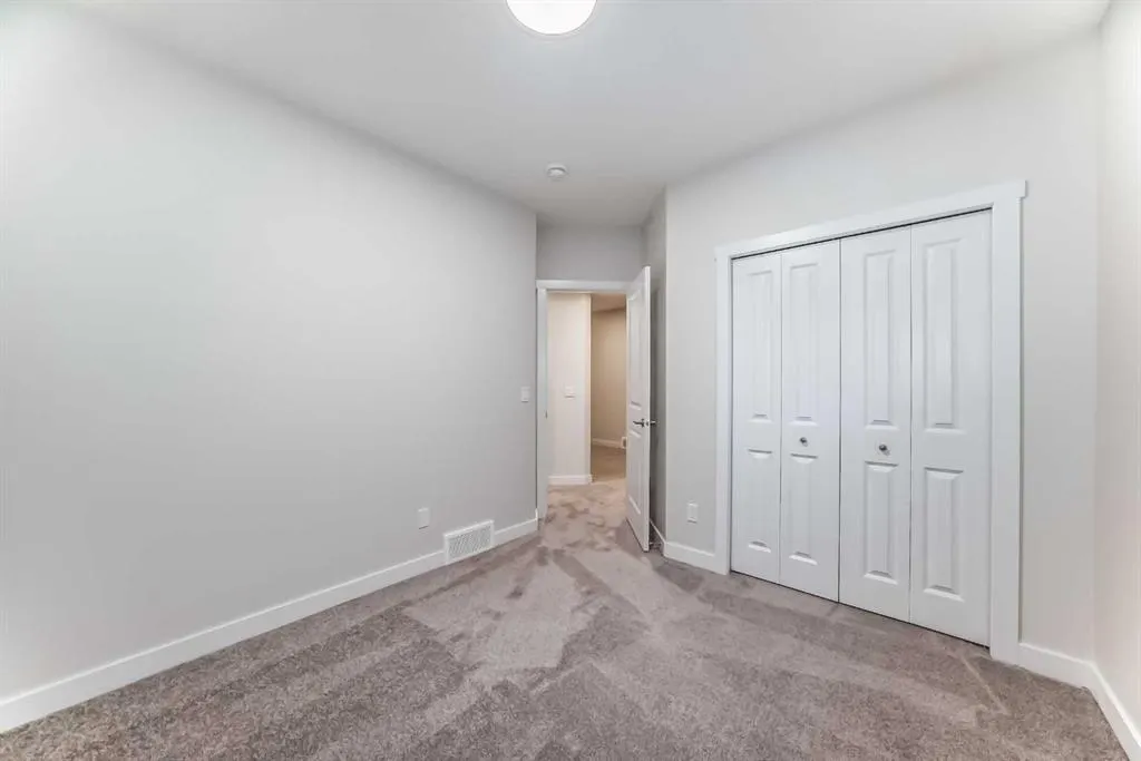 54 Homestead Common NE