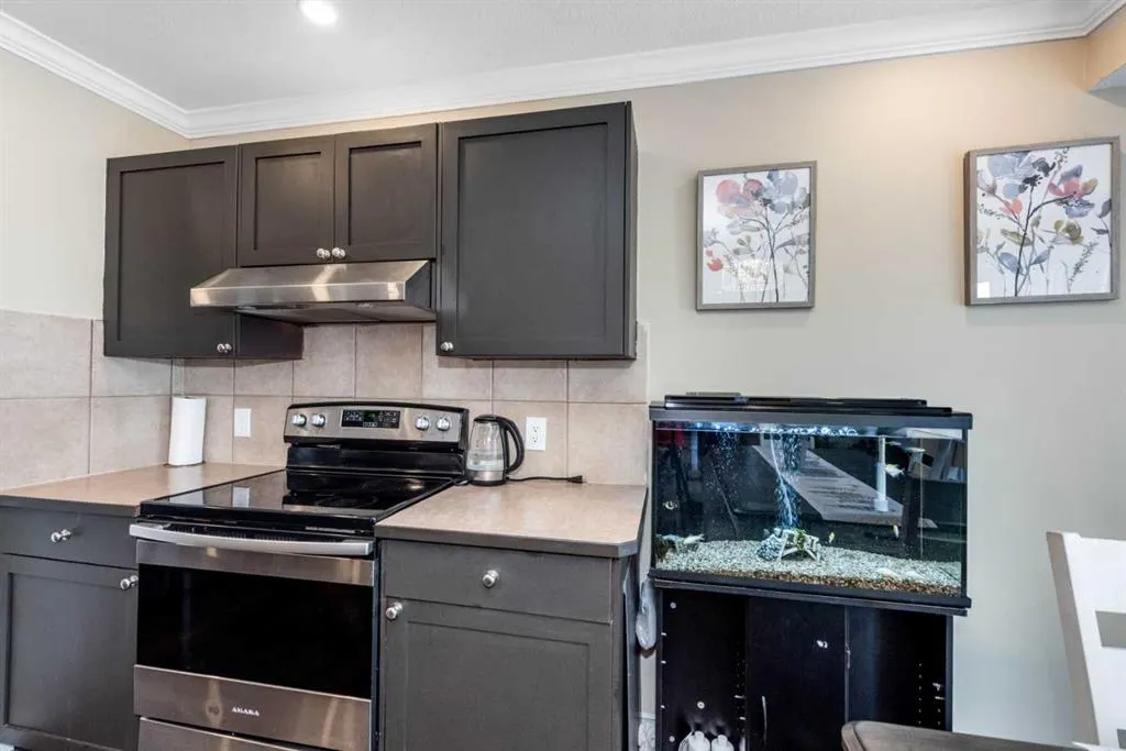 14 Cranfield Crescent SE