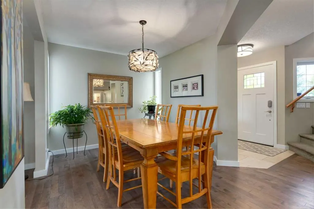21 Springbank Rise SW