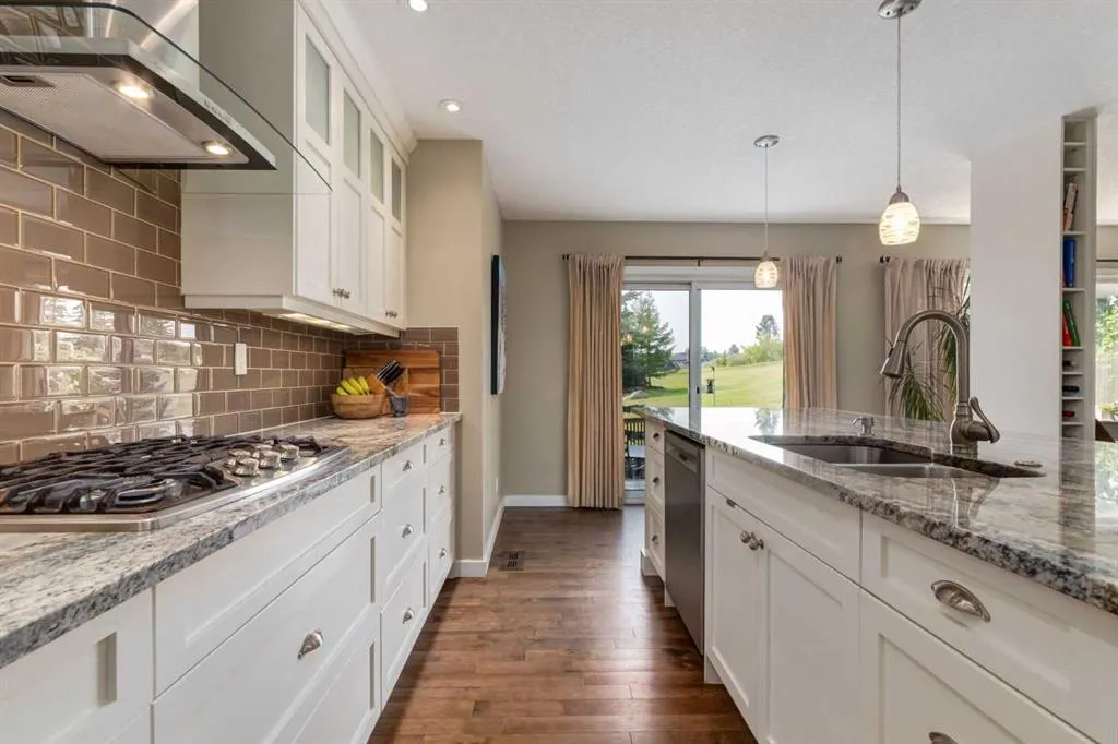 21 Springbank Rise SW