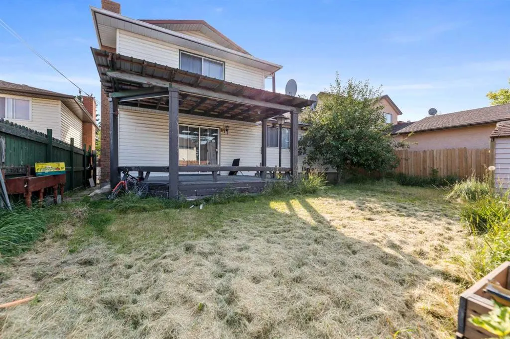 83 Templevale Way NE