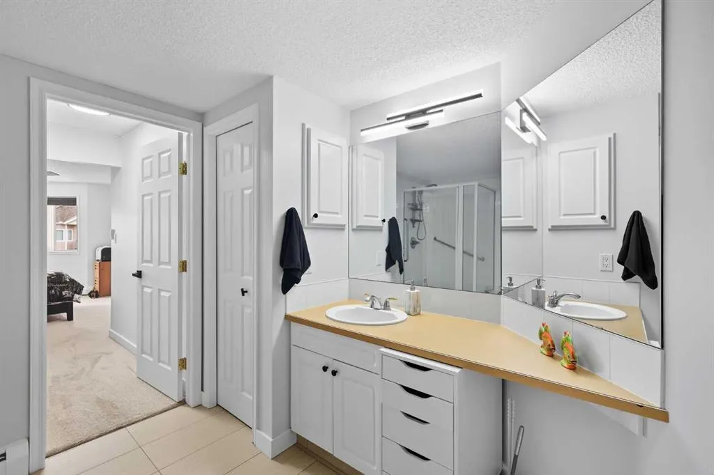 7451 Springbank Boulevard SW, #1211