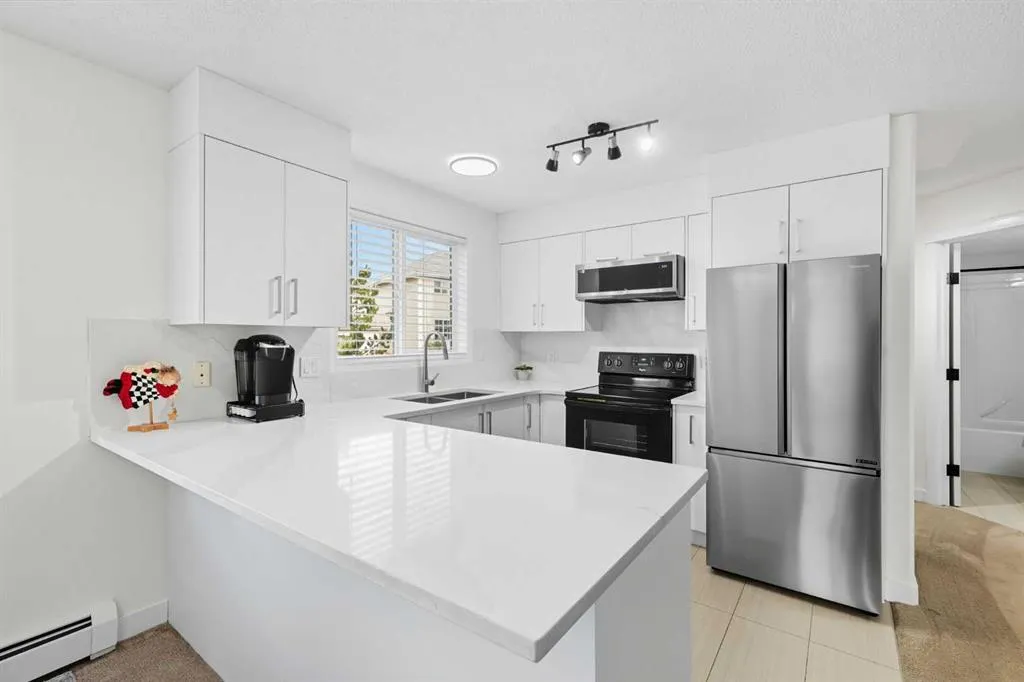 7451 Springbank Boulevard SW, #1211