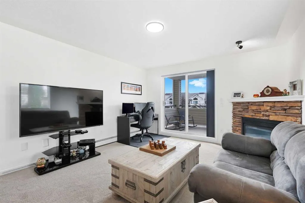 7451 Springbank Boulevard SW, #1211