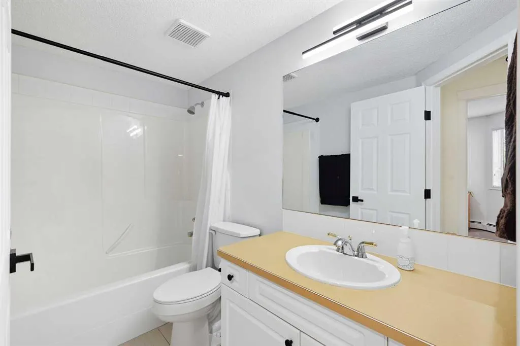 7451 Springbank Boulevard SW, #1211
