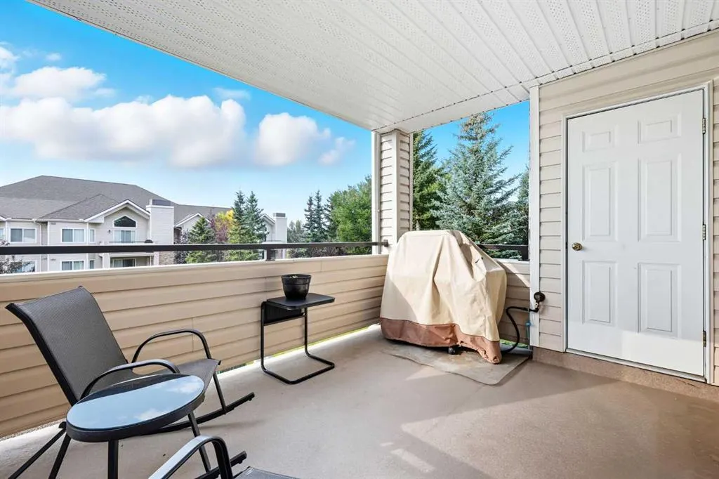 7451 Springbank Boulevard SW, #1211