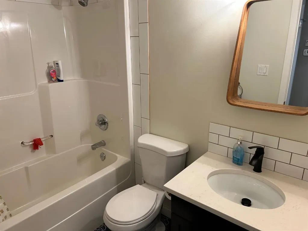 112 Rivermill Landing W
