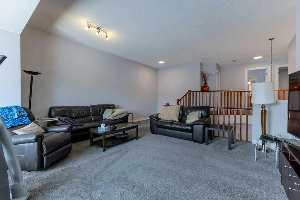540 Panatella Court NW