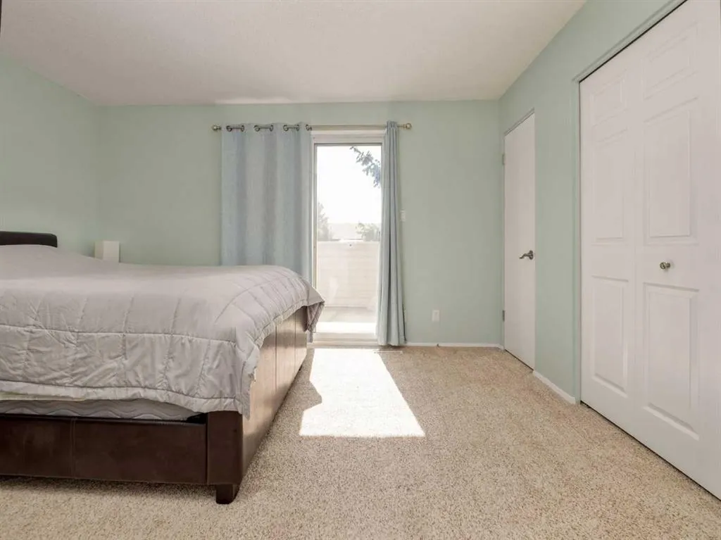 4025 Glacier Avenue S, #13