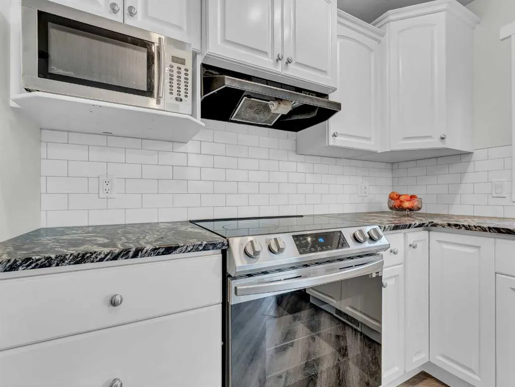 40 Terrace Close NE