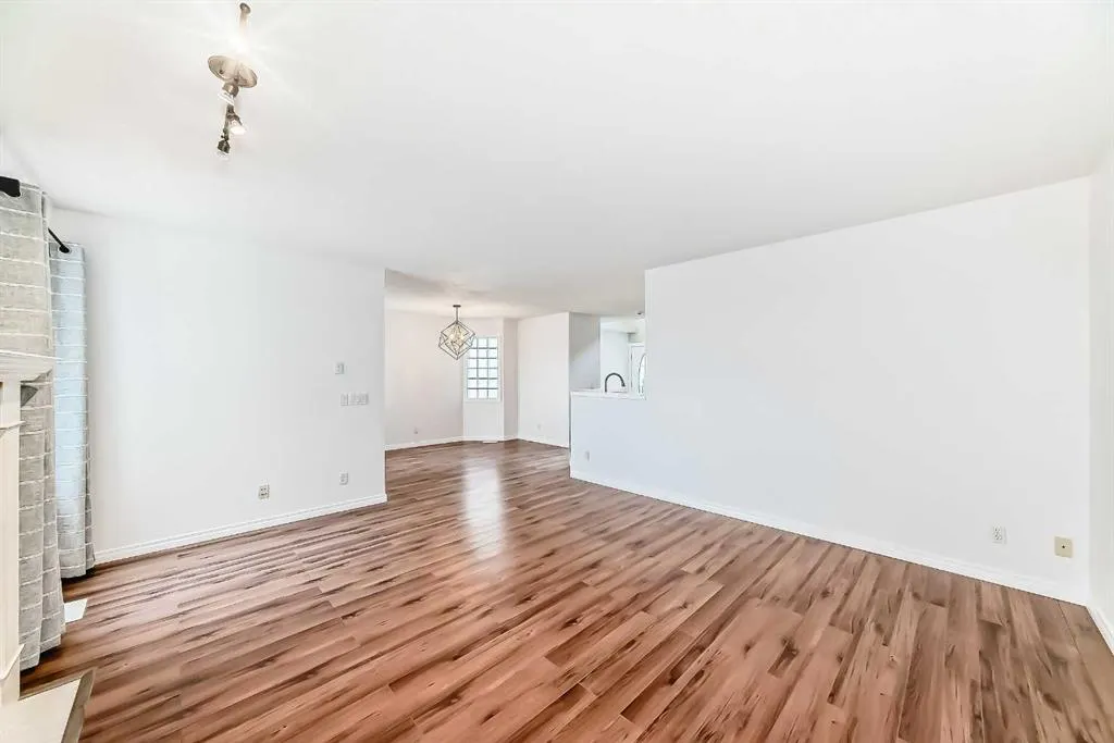 71 Hidden Ranch Close NW