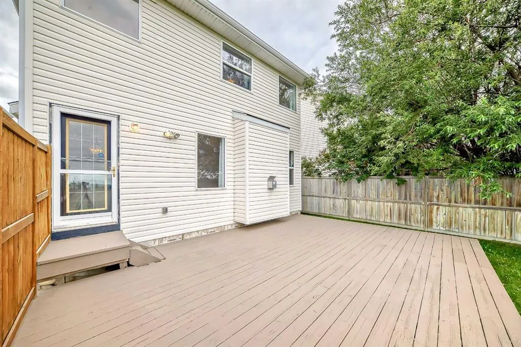 71 Hidden Ranch Close NW
