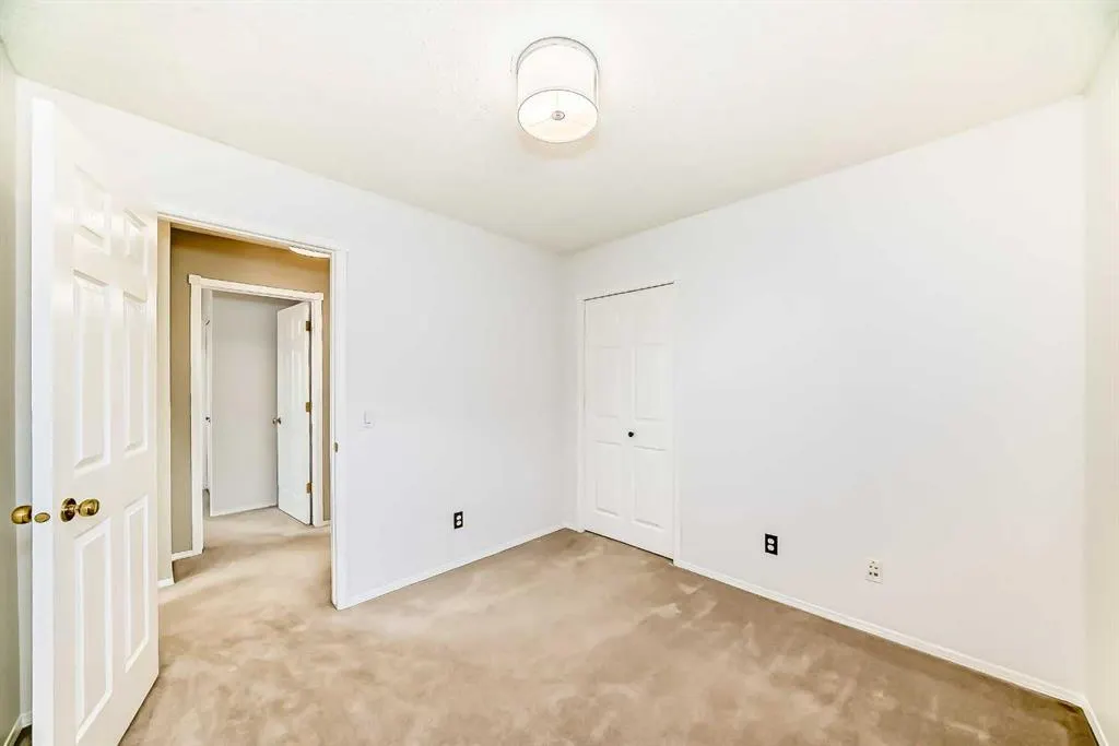 71 Hidden Ranch Close NW