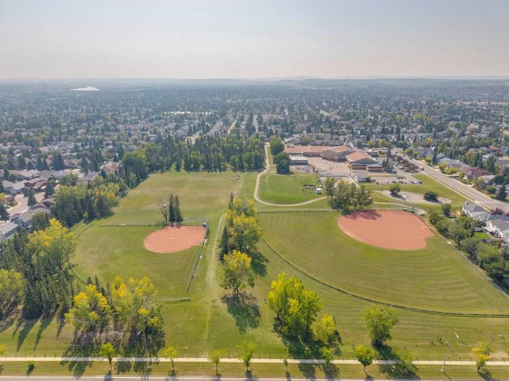 33 Shawnee View SW