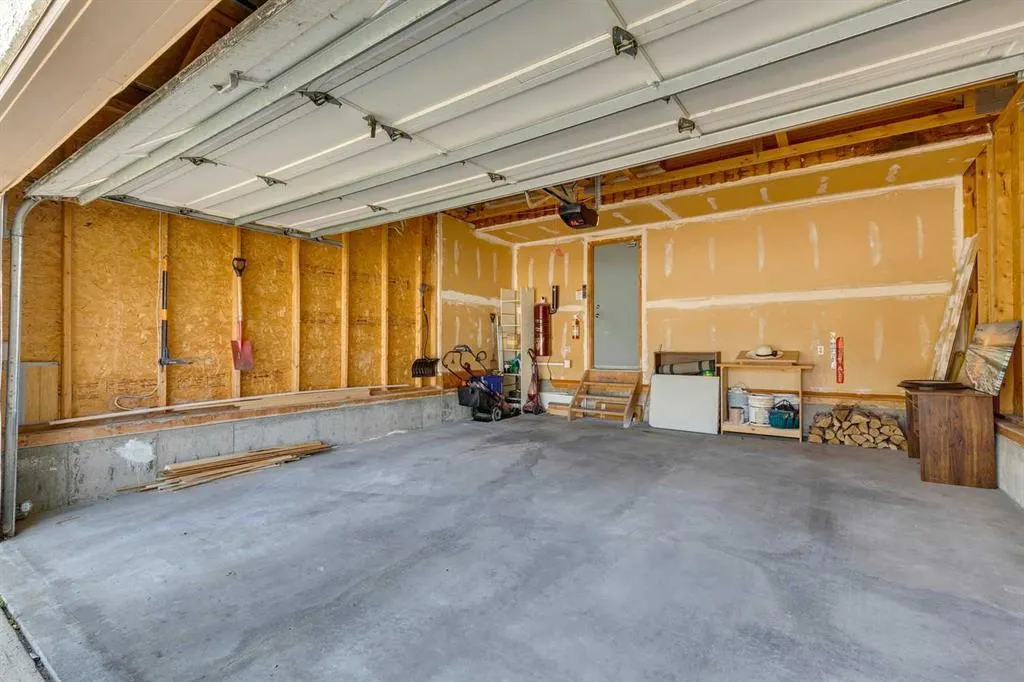 33 Shawnee View SW