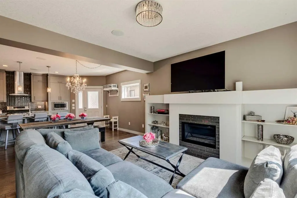 4613 17 Avenue NW, #2